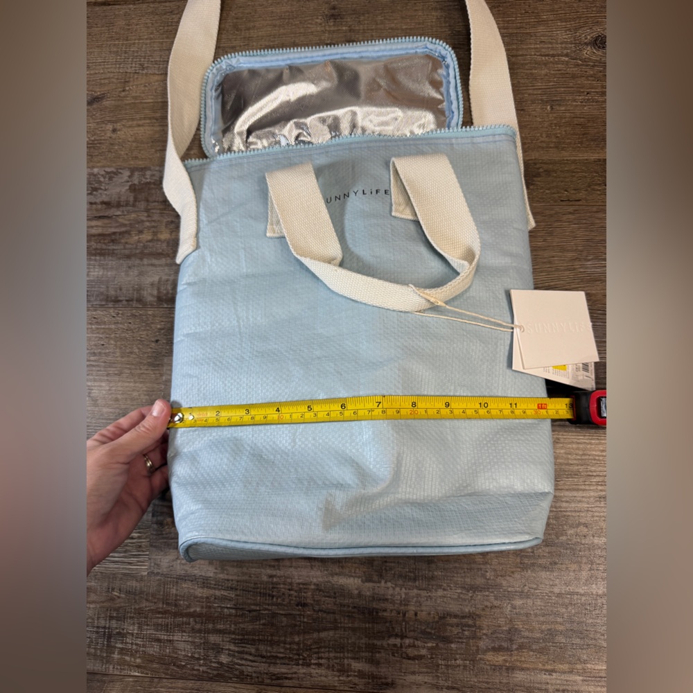 Sunnylife Light Blue Insulated Cooler Bag NWT Crossbody Lunch Tote Beach - Picture 5 of 12